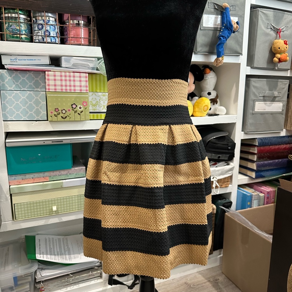 Gold and Black Pleated Bubble Cocktail Skirt